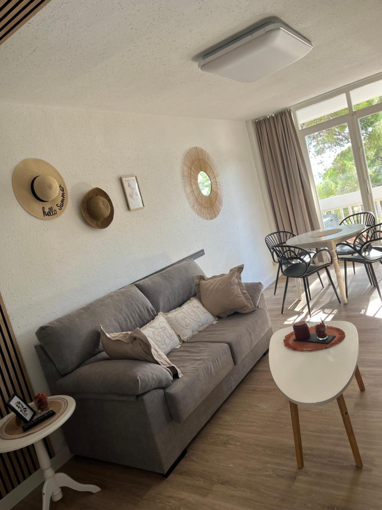 Appartement Vue Mer Avec Piscine Et Wifi Salou Exterior photo